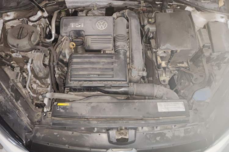 Used Volkswagen Golf 2016 280TSI Automatic Flagship Model Engine Bay