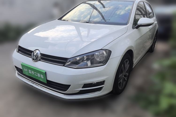 Used Volkswagen Golf 2016 230TSI Automatic Luxury Version Guazi used car, China used car export, Used car for sale, Used  cars, Cheapest cars for sale