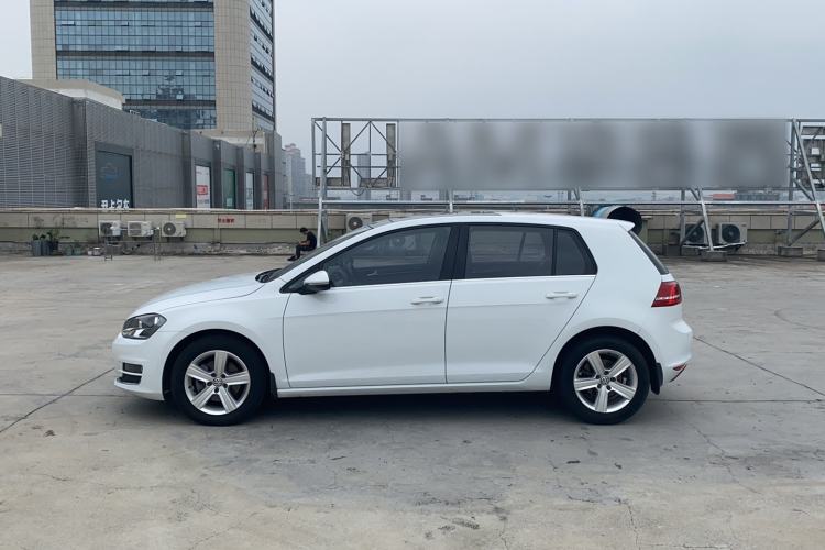 Used Volkswagen Golf 2016 1.6L Automatic Comfort Model Exterior 1