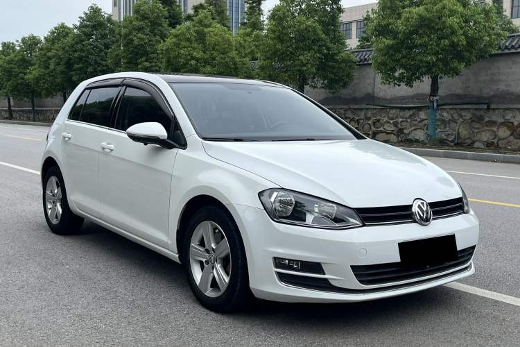 Used Volkswagen Golf 2016 230TSI Automatic Comfort Version Exterior 2