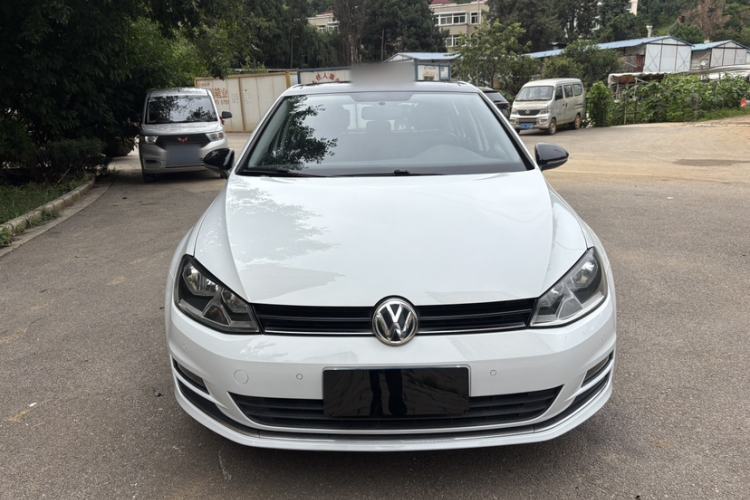Used Volkswagen Golf 2016 230TSI Automatic Luxury Version Exterior 2