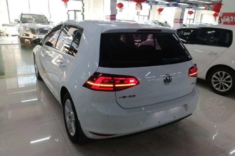 Used Volkswagen Golf 2016 1.6L Automatic Comfort Model Exterior 2