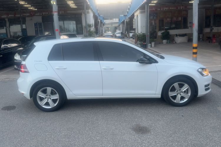 Used Volkswagen Golf 2016 1.6L Automatic Comfort Model Exterior 3