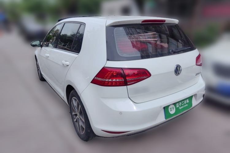 Used Volkswagen Golf 2016 230TSI Automatic Luxury Version Exterior 3