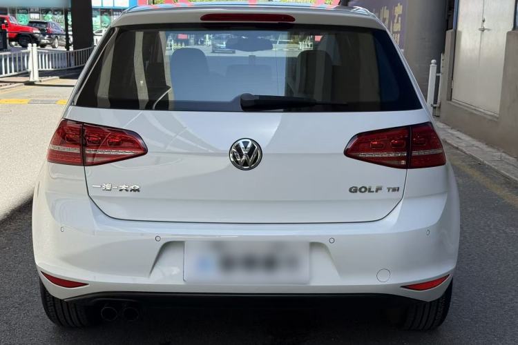 Used Volkswagen Golf 2016 230TSI Automatic Luxury Version Exterior 3