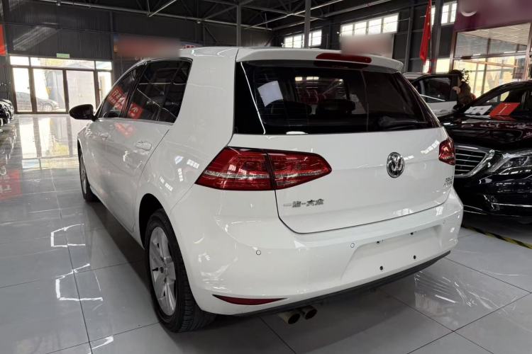 Used Volkswagen Golf 2016 230TSI Automatic Comfort Version Exterior 3