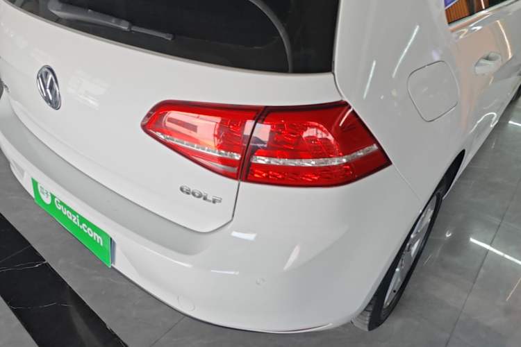 Used Volkswagen Golf 2016 1.6L Automatic Comfort Model Exterior 3