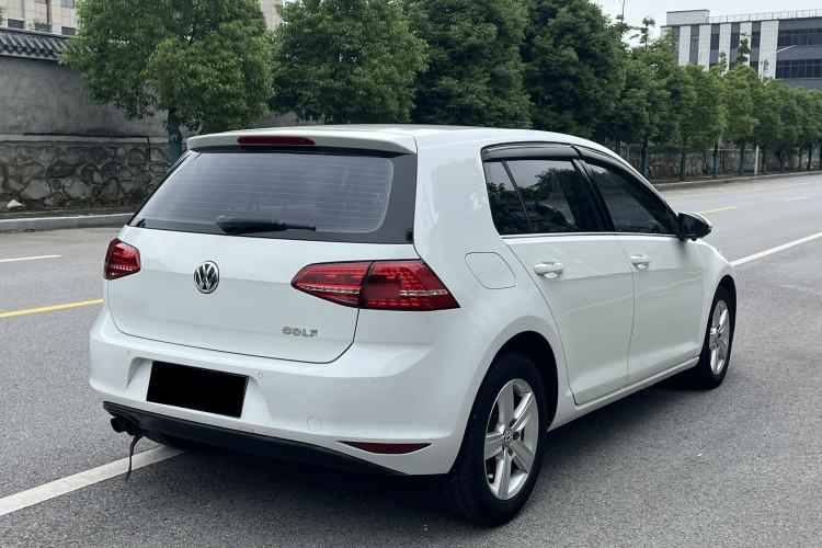 Used Volkswagen Golf 2016 230TSI Automatic Comfort Version Exterior 3