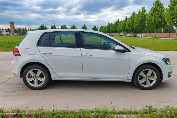 Used Volkswagen Golf 2016 1.6L Automatic Comfort Model Exterior 3