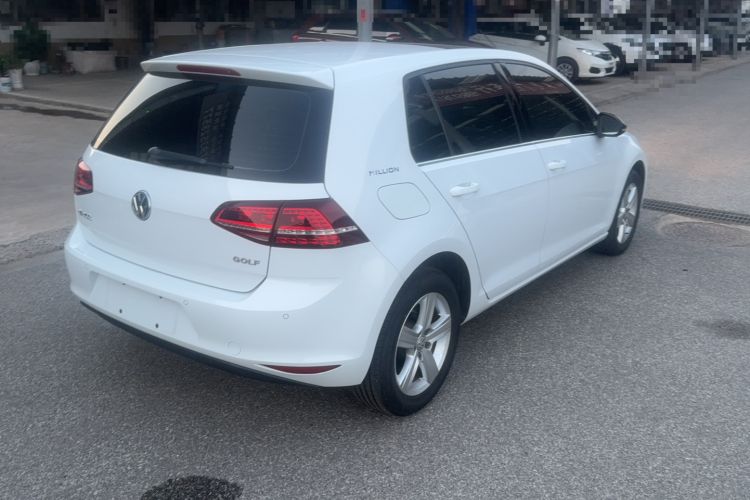 Used Volkswagen Golf 2016 1.6L Automatic Comfort Model Exterior 4