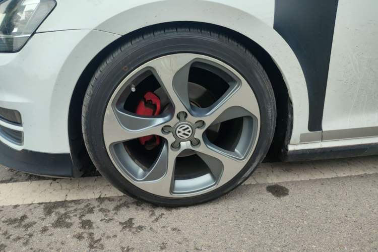 Used Volkswagen Golf 2016 1.4 TSI 25th Anniversary Edition Exterior 4