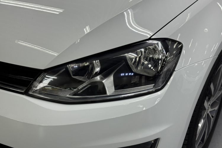 Used Volkswagen Golf 2016 230TSI Automatic Luxury Version Exterior 4