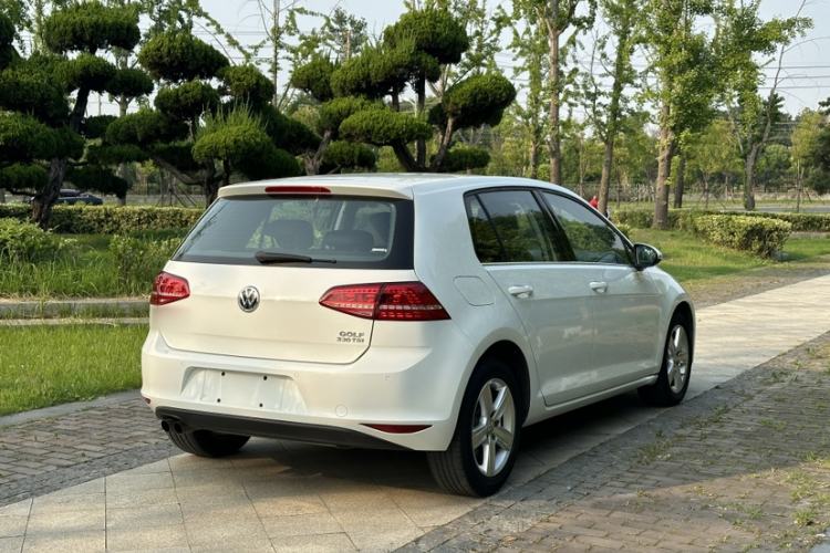 Used Volkswagen Golf 2016 230TSI Automatic Comfort Version Exterior 4