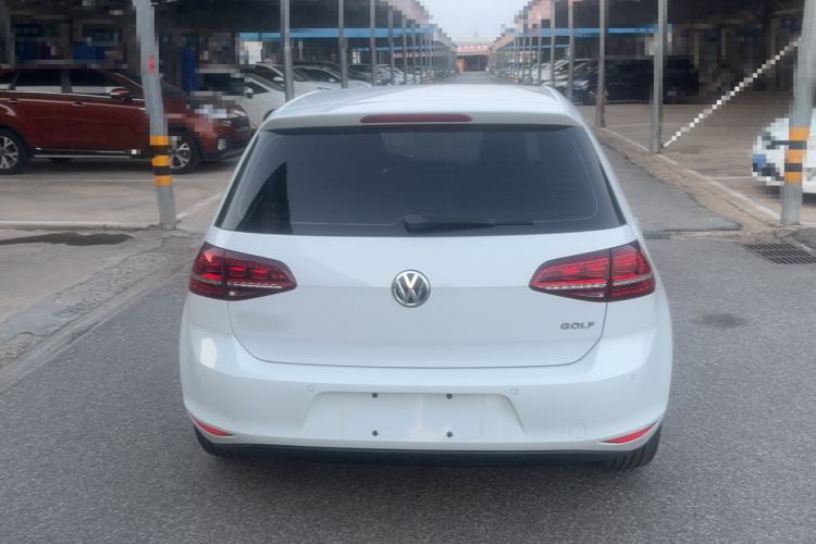Used Volkswagen Golf 2016 1.6L Automatic Comfort Model Exterior 5