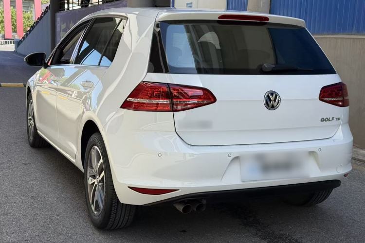 Used Volkswagen Golf 2016 230TSI Automatic Luxury Version Exterior 5