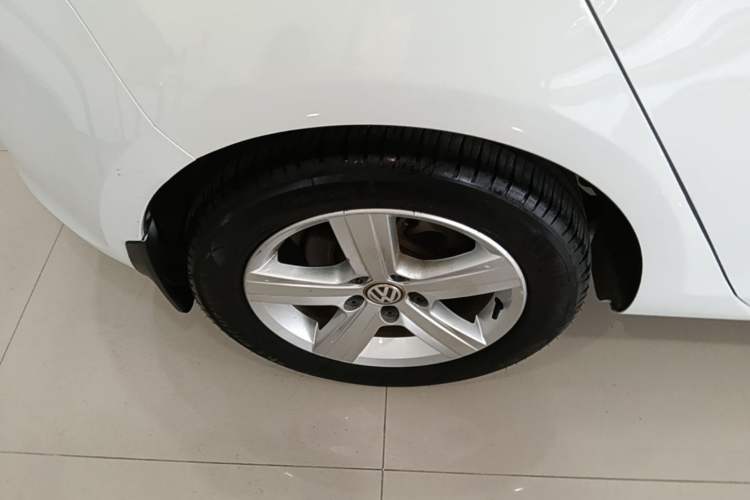 Used Volkswagen Golf 2016 1.6L Automatic Comfort Model Exterior 5
