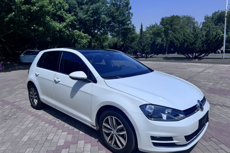 Used Volkswagen Golf 2016 230TSI Automatic Luxury Version Exterior 6