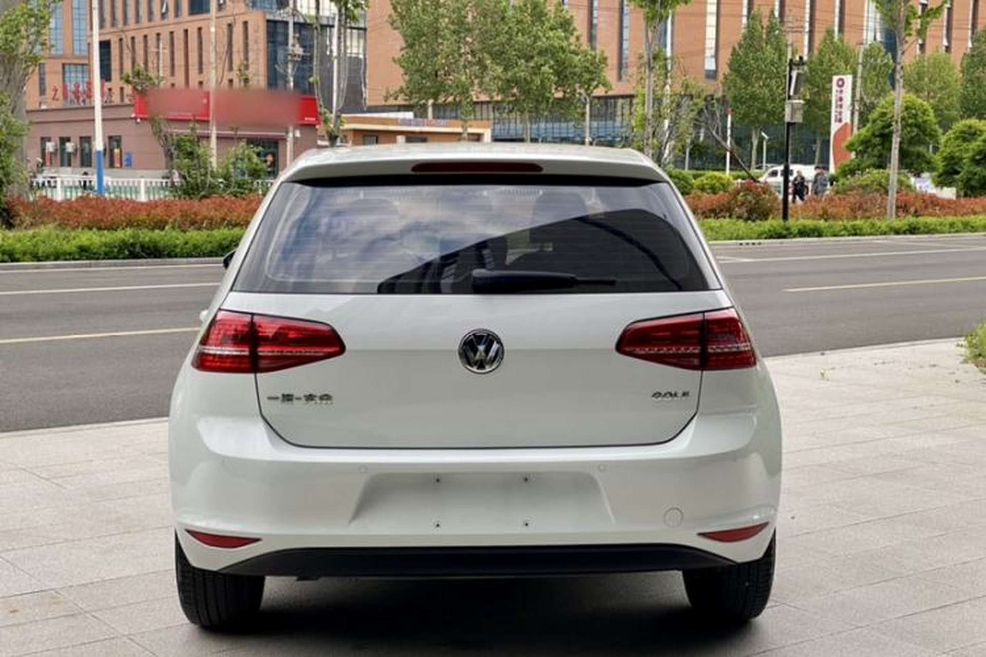 Used Volkswagen Golf 2016 1.6L Manual Fashion Edition Exterior 7