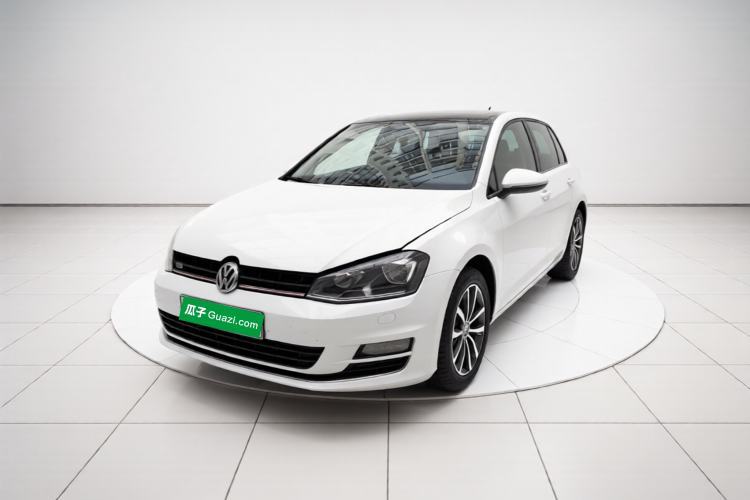Used Volkswagen Golf 2016 230TSI Automatic Luxury Version Guazi used car, China used car export, Used car for sale, Used Volkswagen cars, Cheapest cars for sale