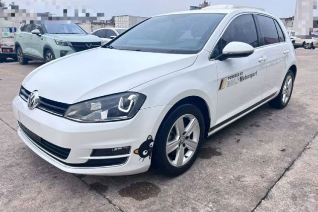 Used Volkswagen Golf 2016 1.6L Automatic Fashion Model