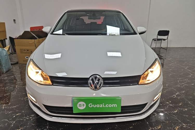 Used Volkswagen Golf 2016 230TSI Automatic Luxury Version Front
