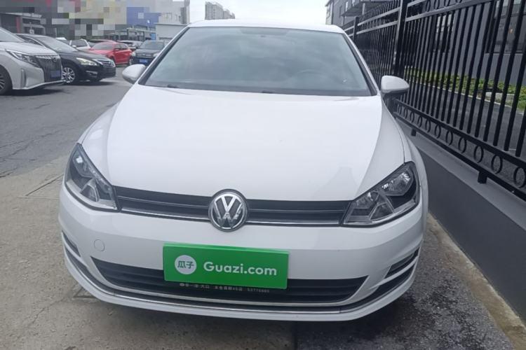 Used Volkswagen Golf 2016 1.6L Automatic Fashion Model Front