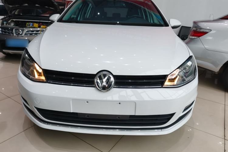 Used Volkswagen Golf 2016 1.6L Automatic Comfort Model Front