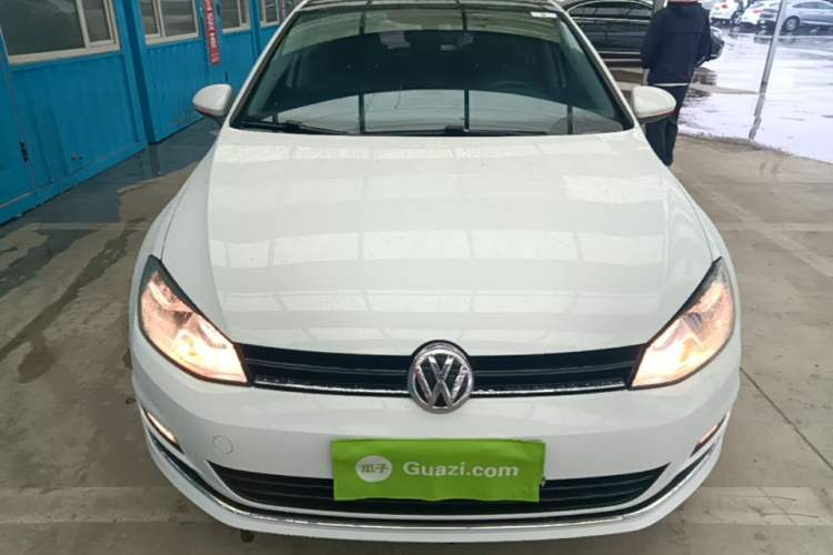 Used Volkswagen Golf 2016 230TSI Automatic Luxury Version Front
