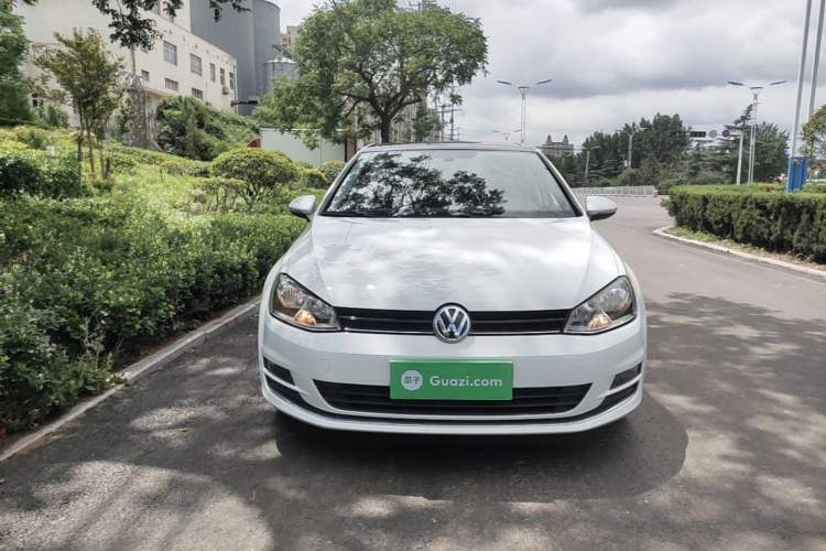 Used Volkswagen Golf 2016 230TSI Automatic Luxury Version Front