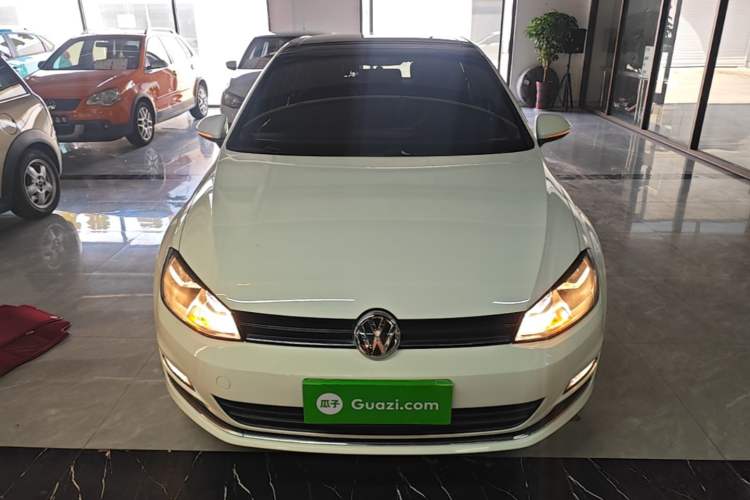 Used Volkswagen Golf 2016 1.6L Automatic Comfort Model Front