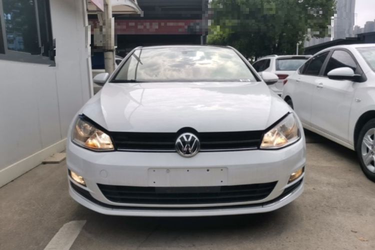 Used Volkswagen Golf 2016 230TSI Automatic Luxury Version Front