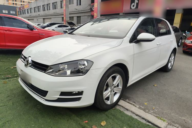 Used Volkswagen Golf 2016 230TSI Manual Comfort Version
