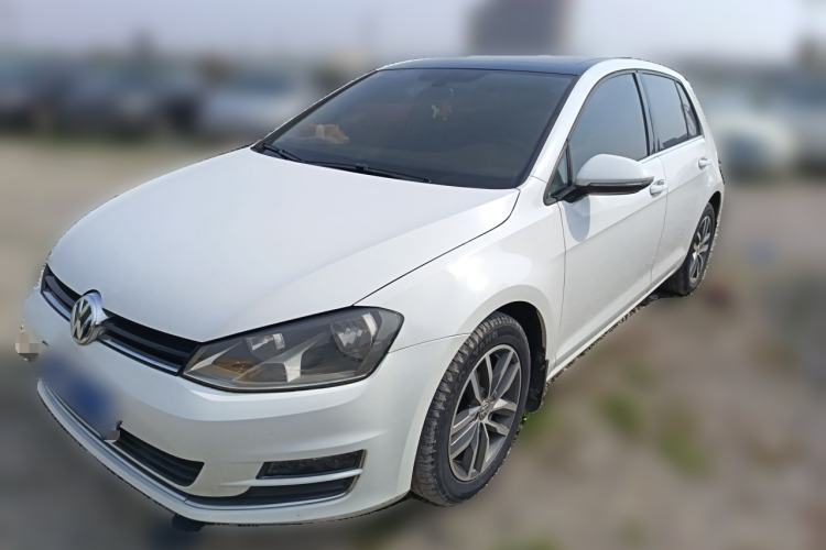 Used Volkswagen Golf 2016 230TSI Automatic Luxury Version Front Left 45 Deg