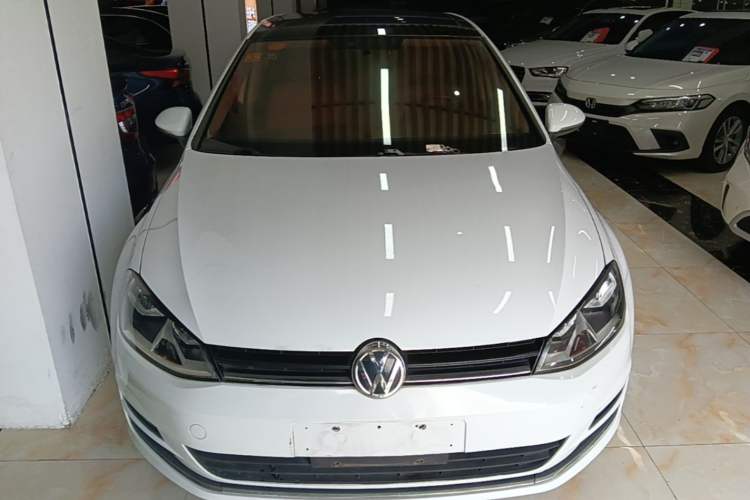 Used Volkswagen Golf 2016 1.6L Automatic Comfort Model Front