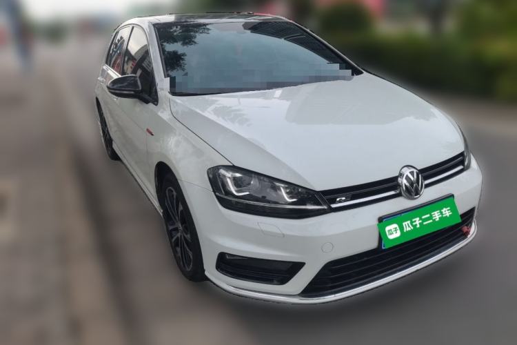 Used Volkswagen Golf 2016 1.4TSI Automatic R-Line Front Right 45 Deg