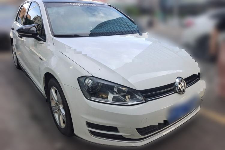 Used Volkswagen Golf 2016 230TSI Automatic Comfort Version Front Right 45 Deg