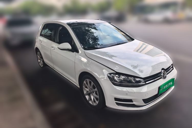 Used Volkswagen Golf 2016 280TSI Automatic Flagship Model Front Right 45 Deg