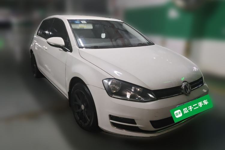 Used Volkswagen Golf 2016 1.6L Automatic Fashion Model Front Right 45 Deg