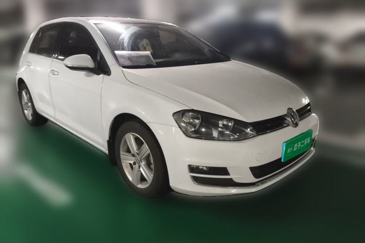 Used Volkswagen Golf 2016 1.6L Automatic Comfort Model Front Right 45 Deg