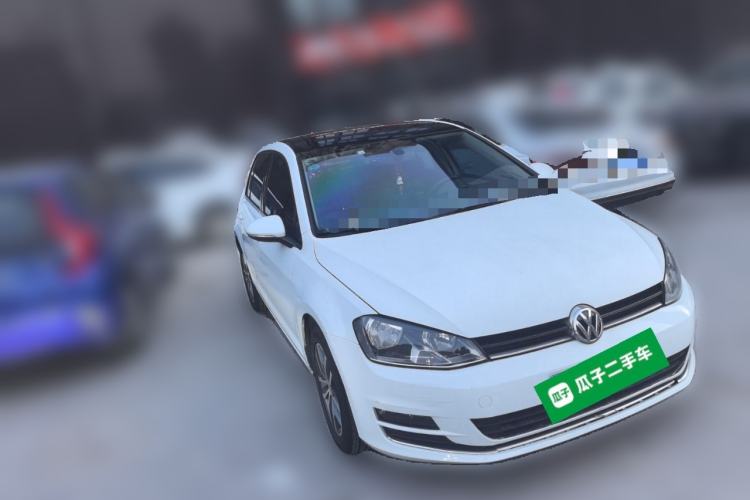 Used Volkswagen Golf 2016 230TSI Automatic Luxury Version Front Right 45 Deg