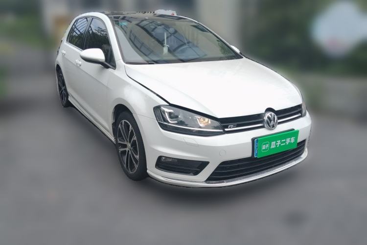 Used Volkswagen Golf 2016 1.4TSI Automatic R-Line Front Right 45 Deg