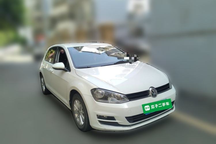Used Volkswagen Golf 2016 1.6L Automatic Fashion Model Front Right 45 Deg