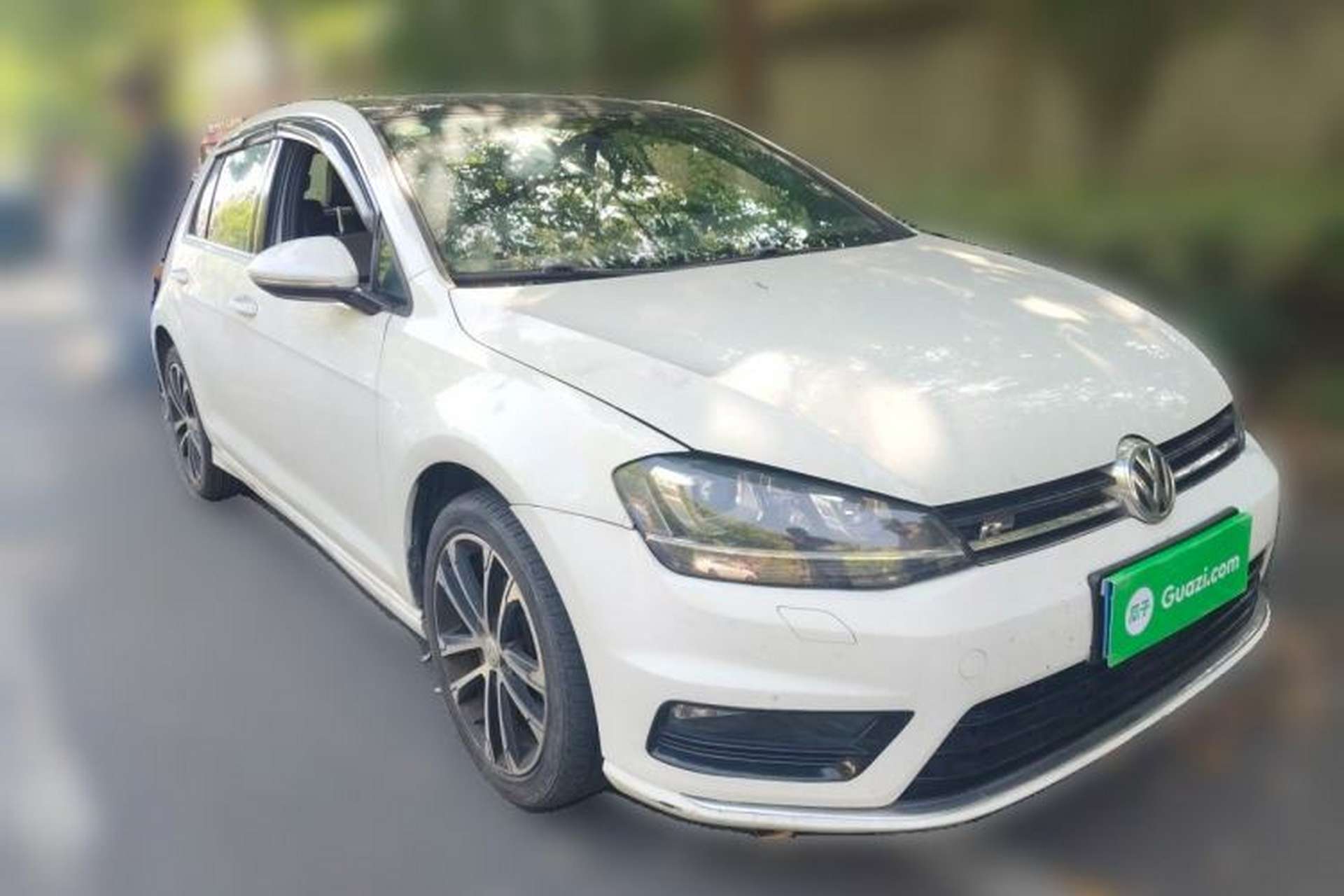 Used Volkswagen Golf 2016 1.4TSI Automatic R-Line Front Right 45 Deg