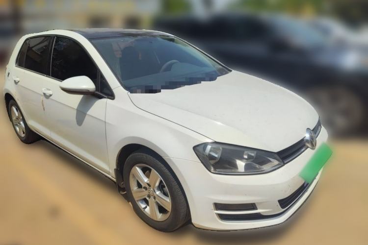 Used Volkswagen Golf 2016 1.6L Automatic Comfort Model Front Right 45 Deg