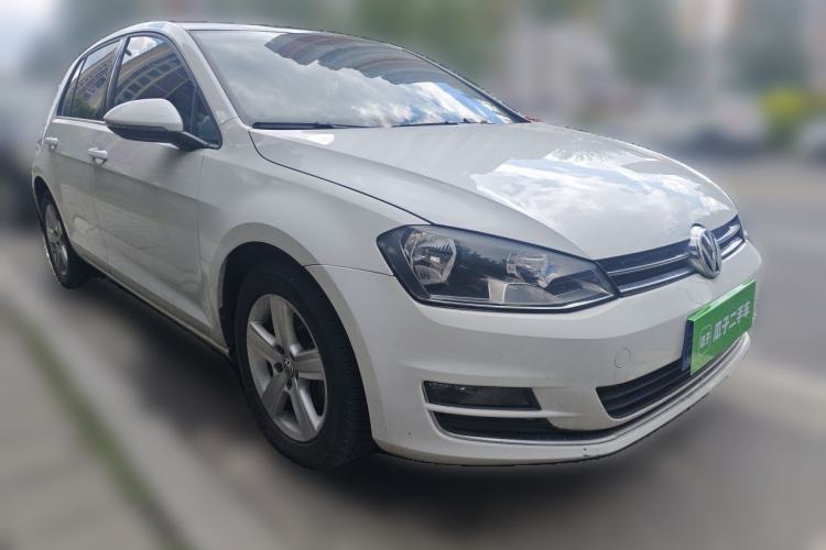 Used Volkswagen Golf 2016 1.6L Automatic Comfort Model Front Right 45 Deg