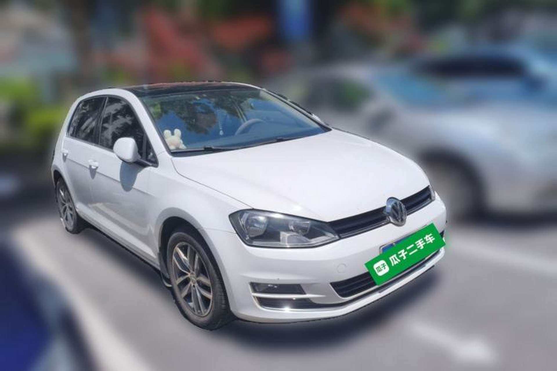 Used Volkswagen Golf 2016 230TSI Automatic Luxury Version Front Right 45 Deg