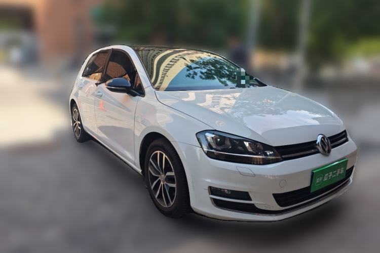 Used Volkswagen Golf 2016 1.4 TSI 25th Anniversary Edition Front Right 45 Deg