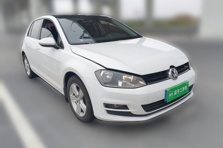 Used Volkswagen Golf 2016 1.6L Automatic Comfort Model Front Right 45 Deg