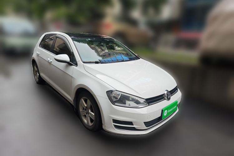 Used Volkswagen Golf 2016 1.6L Automatic Comfort Model Front Right 45 Deg