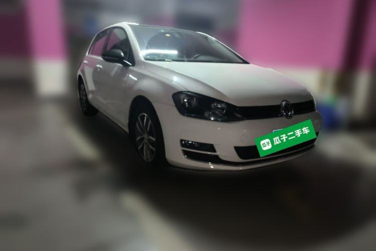 Used Volkswagen Golf 2016 230TSI Automatic Luxury Version Front Right 45 Deg
